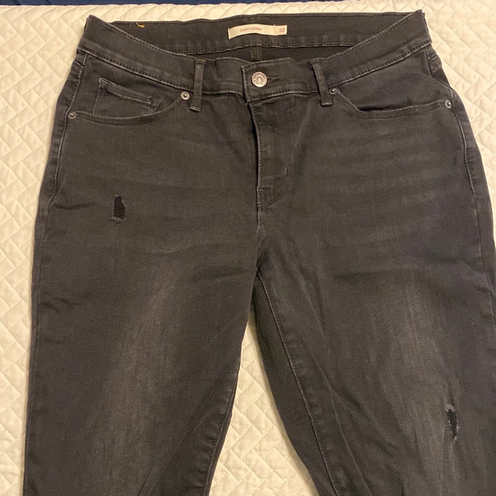 Levi’s classic Curvy Skinny Black Jeans